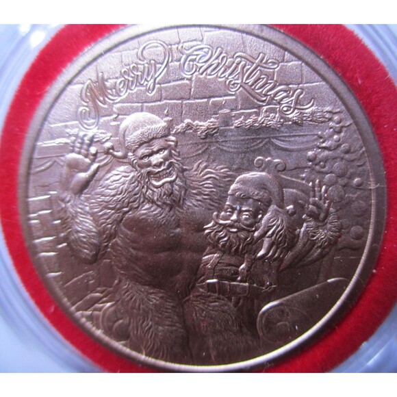 Bigfoot Christmas 1 oz Copper Coin/Pendant (Air Tight Capsule) Ornament, 2025 - Picture 1 of 4